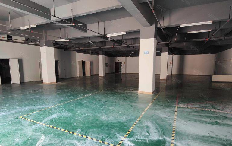 17元低价丨龙岗龙东地铁口5000平带装修厂房仓库出租