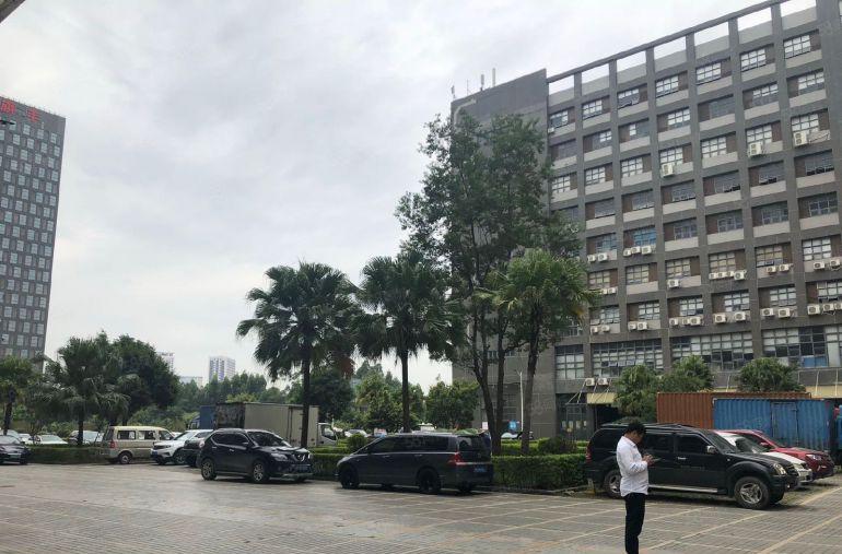 出租坂田南坑第二工业区厂房500平有红本带消防喷淋可分租