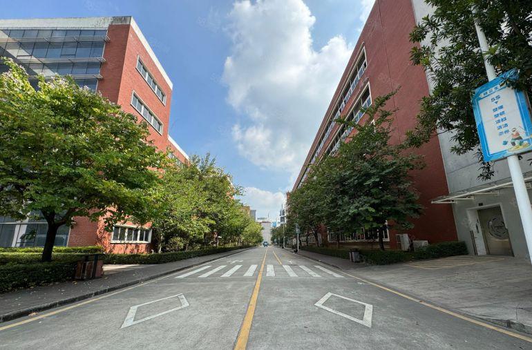 六约地铁口原房东厂房出租200平起精装修办公室电商仓库分租