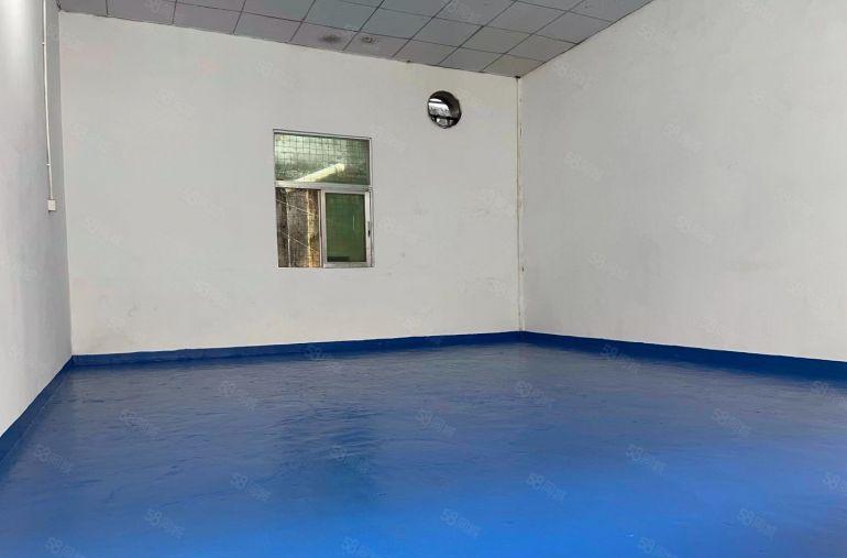 横岗六约地铁口新出楼上80平带精装修红本厂房出租