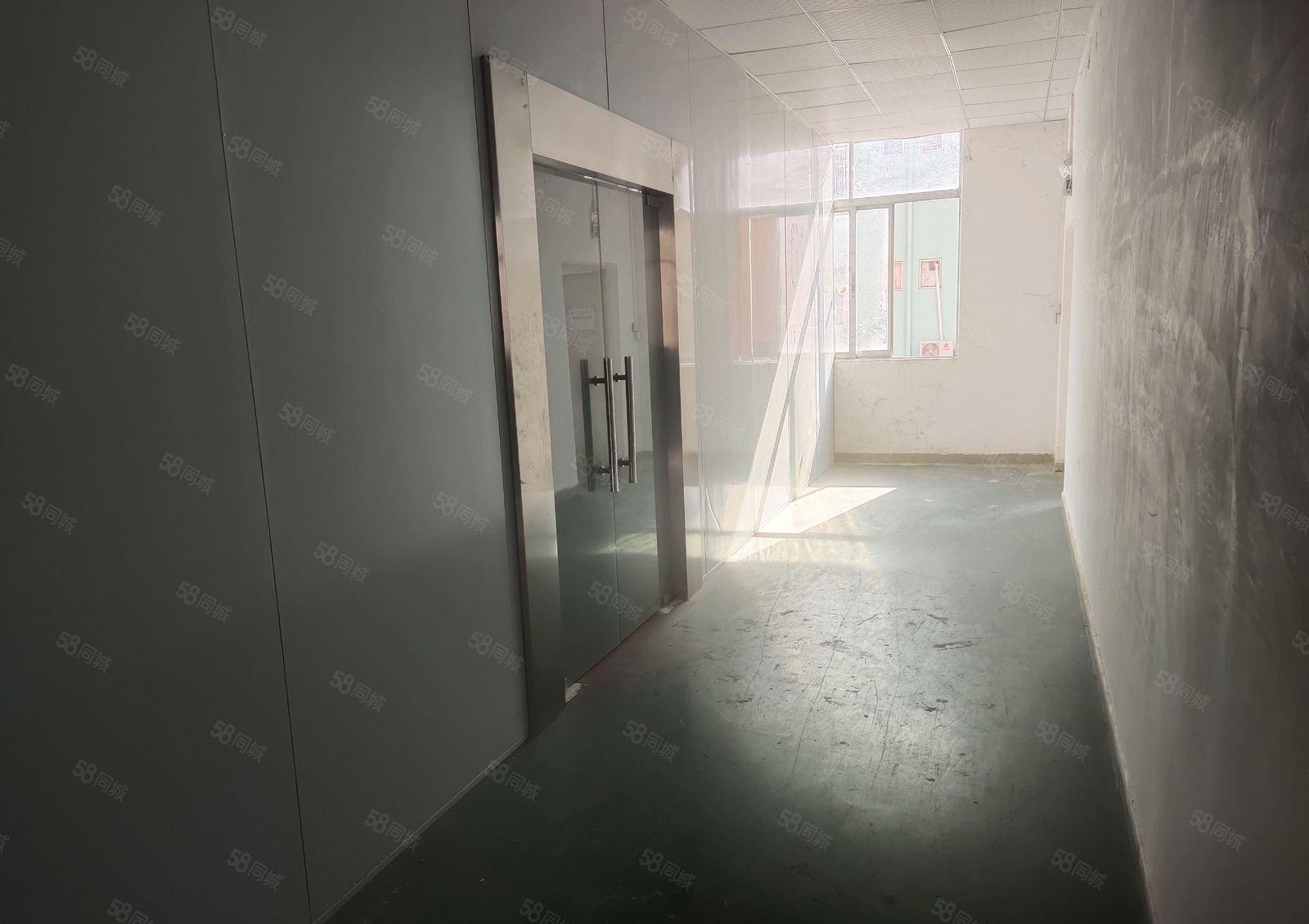 龙岗中心城爱联地铁站附近无尘车间厂房出租750平方