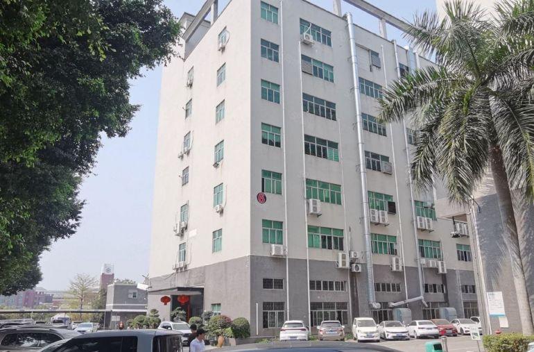 坂田  原房东使用率9成 整层2000平标准红本厂房出租