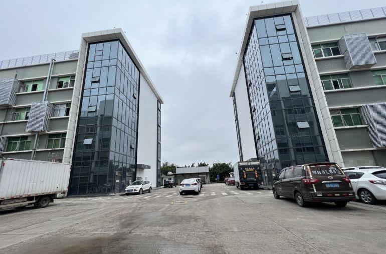 厂房出租龙岗南联工业园实业客分租二楼1000平带豪华装修免佣