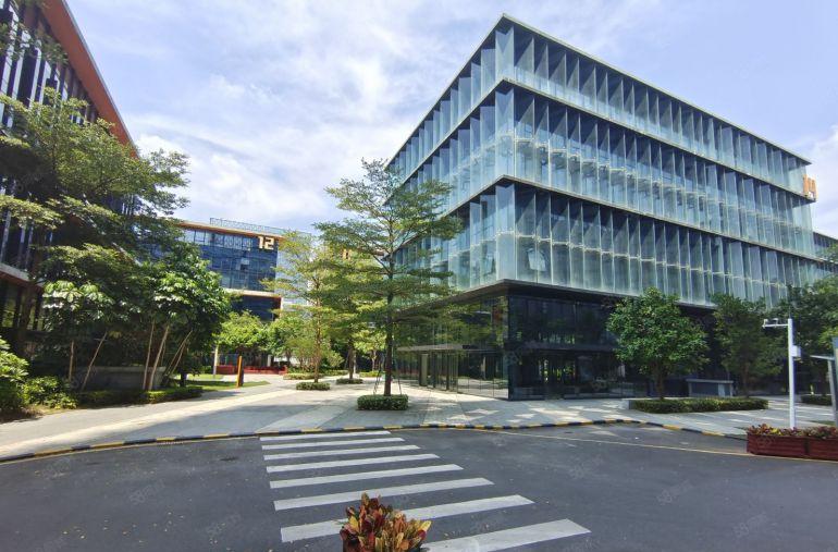 龙岗宝龙半导体研发办公基地新空出300平红本精装办公厂房出租