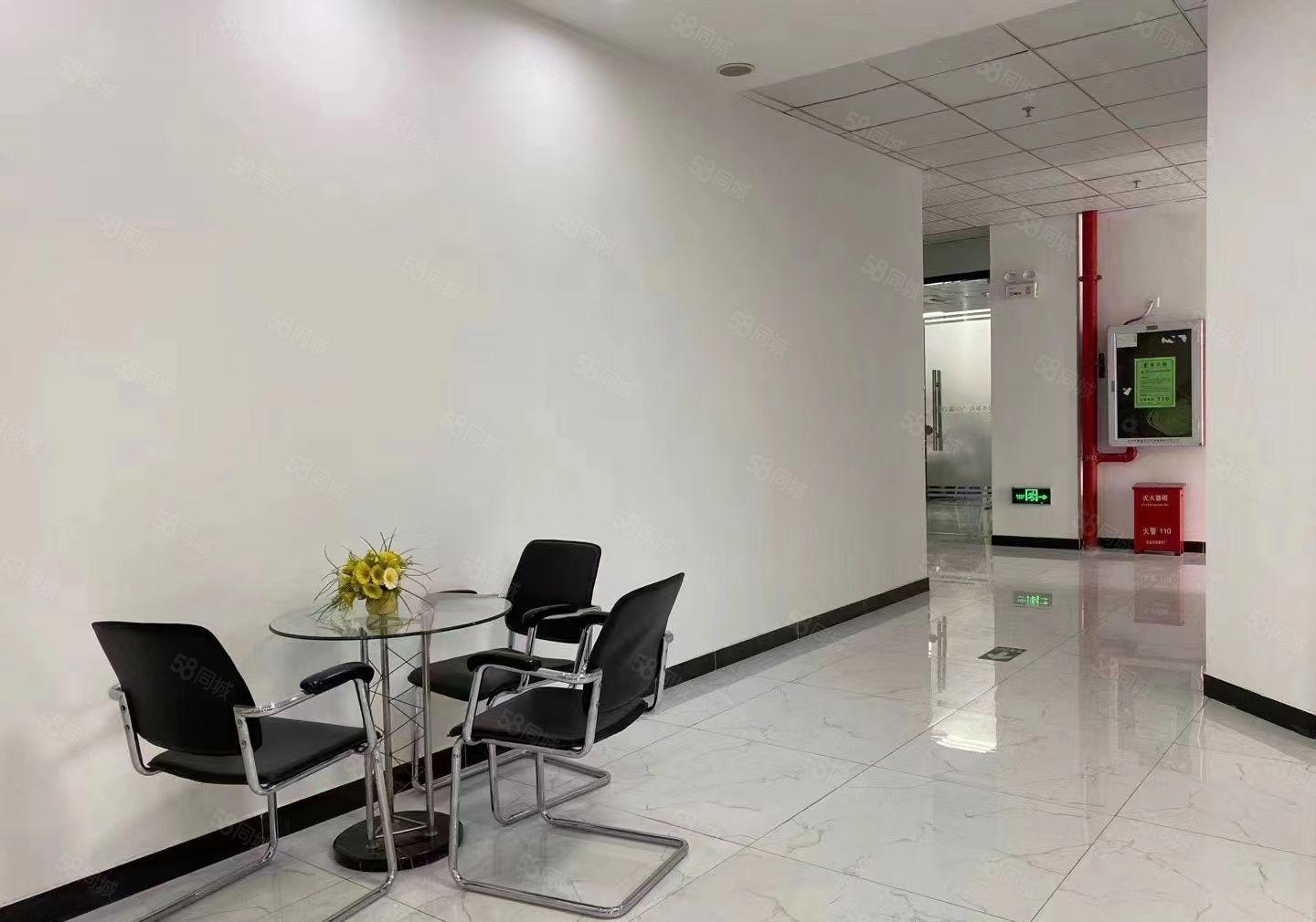 龙岗坪地国际地碳城楼上新出红本工业厂房1780平出租，可分租