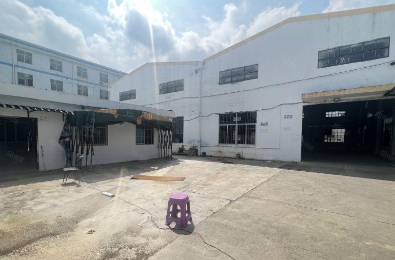 龙岗区坪地街道1000平钢构原房东低价出租独门独院精装修