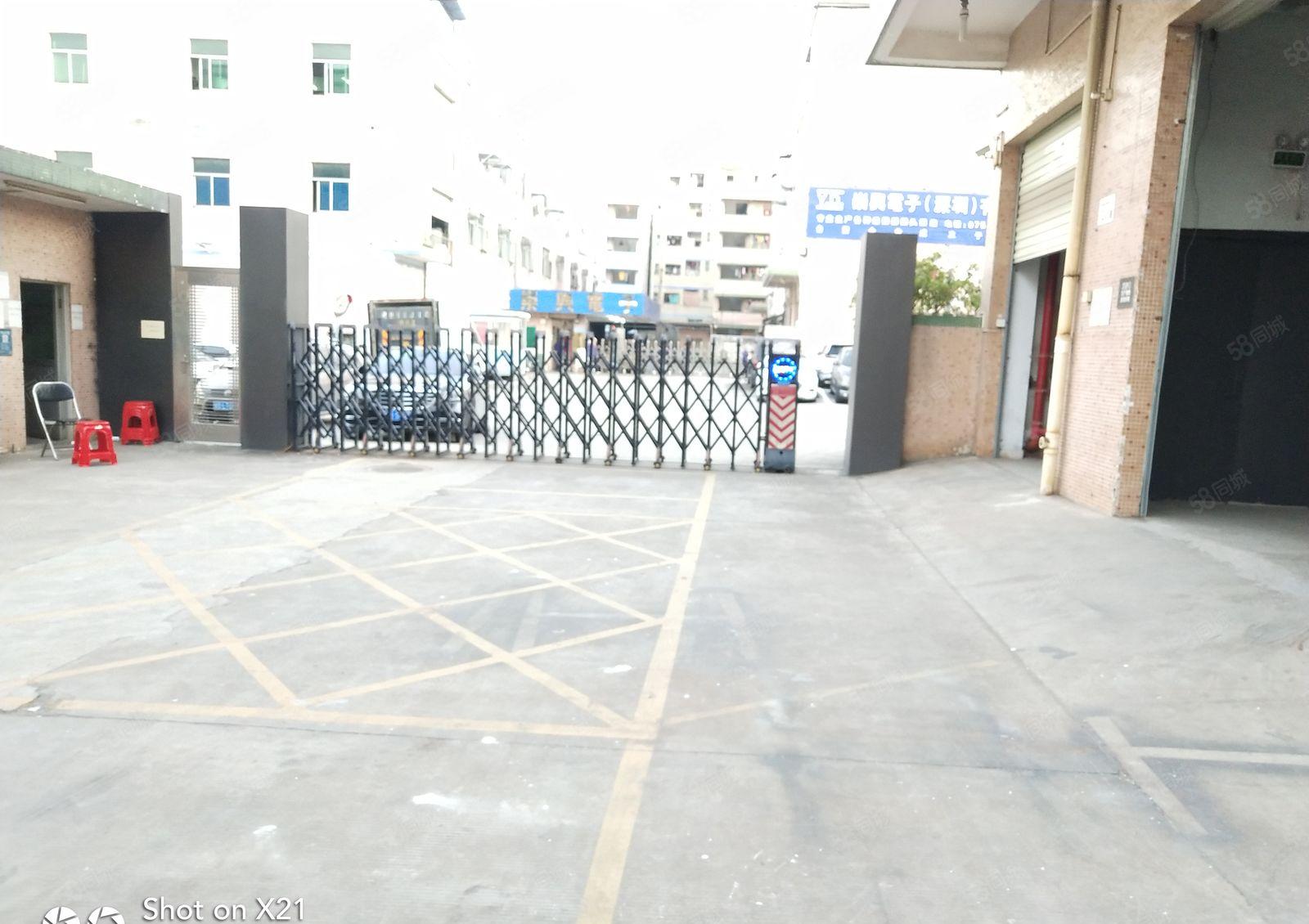 标准厂房一二楼各800平米，水电齐全，可分400