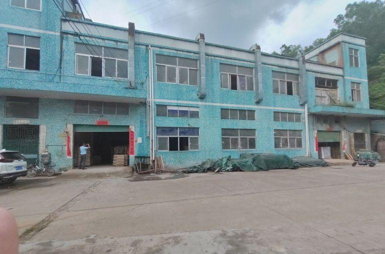 平湖上木古工业园楼上1000平厂房仓库低价租，500平起分租