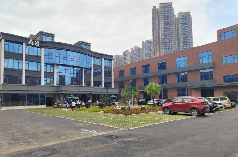 龙岗中心城新生万达广场旁边精装修办公室加仓库楼上500平米