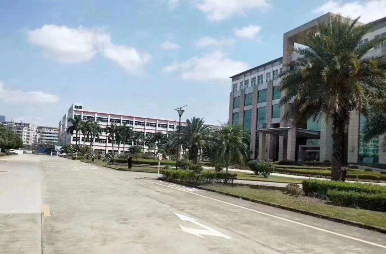 原房东，宝龙地铁口附近一楼500平带牛角办公室仓库厂房出租