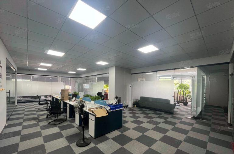 横岗六约地铁口附近原房东1700平带办公加仓库厂房出租