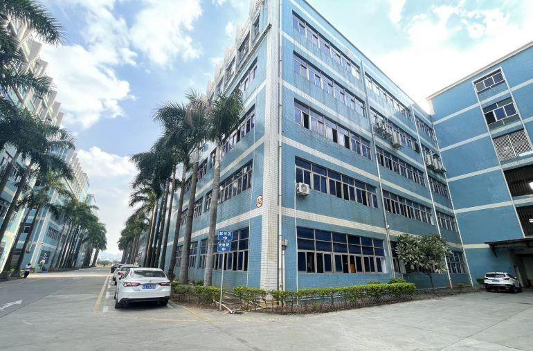 地铁口龙岗龙东工业园楼上300平现成办公室仓库厂房出租