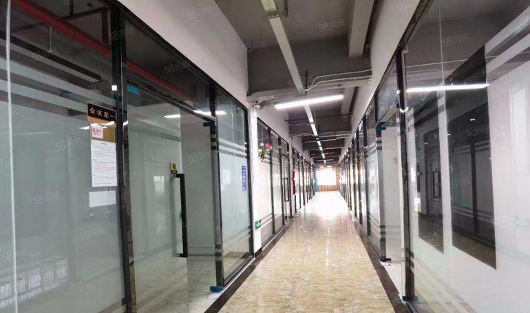 横岗塘坑地铁口附近新出楼上130平带精装修红本厂房出租