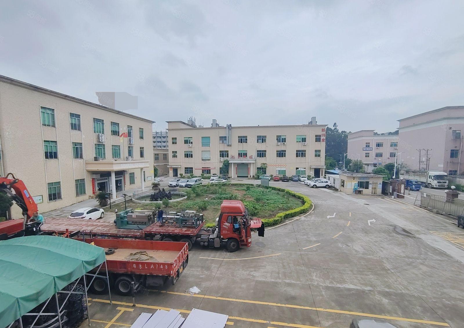 带装修龙岗爱联工业园楼上1600平厂房仓库出租空地大交通便利