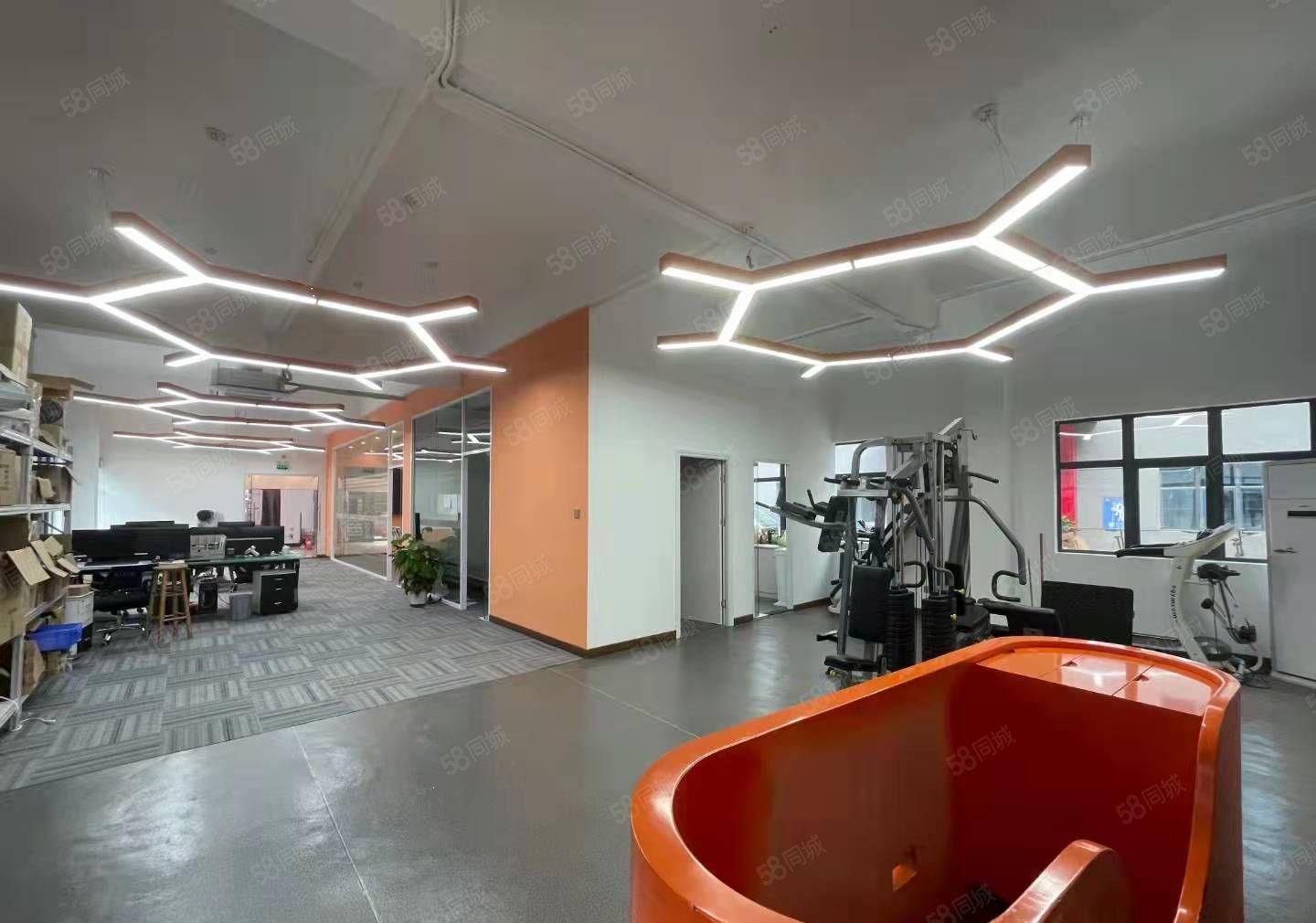 深圳龙岗坂田五和地铁站独栋1036平精装办公厂房出租。