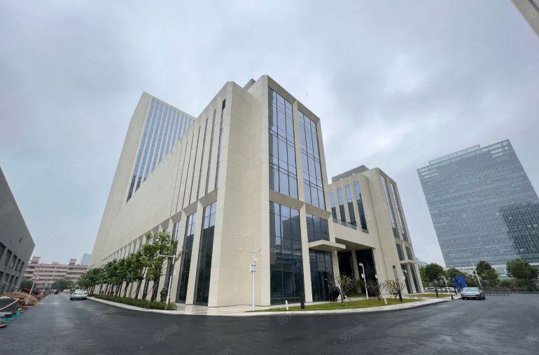 深圳龙岗宝龙科技园全新厂房1500平出租大小可分租有补贴