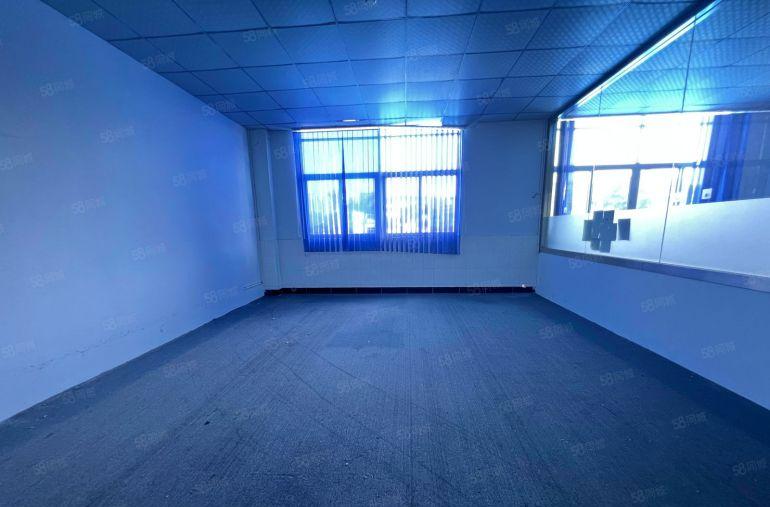 15元租横岗独门独院厂房2730平仓库出租可定制翻新合同8年