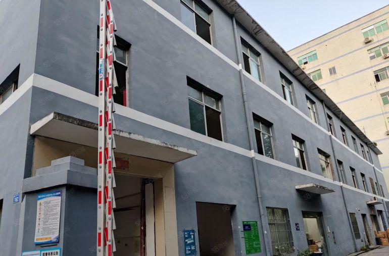 （房东招租）龙岗爱联新出楼上800平精装修办公室厂房出租