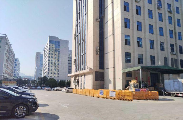 龙岗坂田杨美科技园楼上精装500平带家私办公室出租