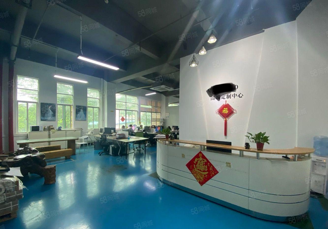 平湖辅城坳高速口原房东2楼1100平带装修电商仓库厂房出租