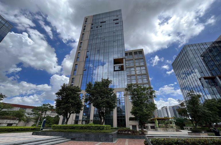 申请补贴低价出租，坂田地铁楼上口200平精装修办公室厂房出租