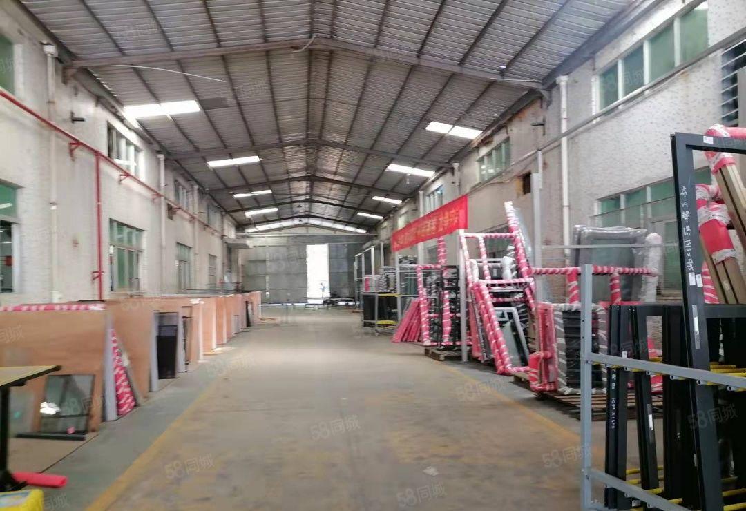 龙岗中心城滴水7米钢构厂房仓库2600平方，可分租