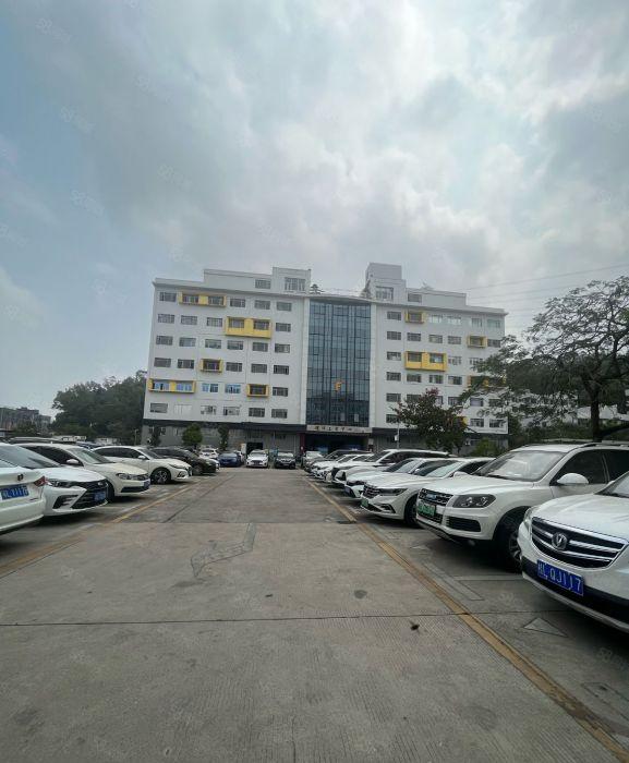 横岗地铁站原房东一楼红本厂房出租1300平，可生产，办公