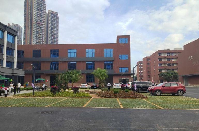 龙岗中心城新生万达广场旁边精装修办公室加仓库楼上500平米