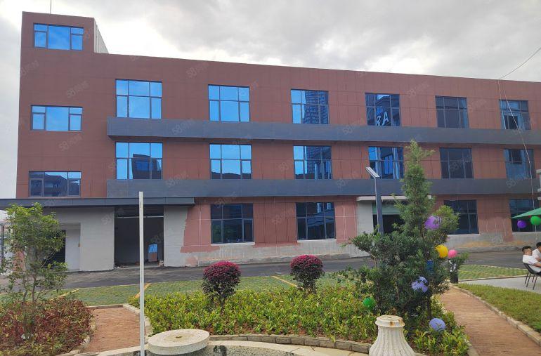 龙岗中心城电商孵化基地，精装修办公室加仓库，200平起低价租