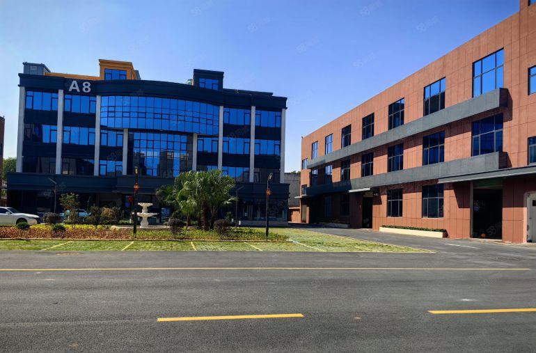 南联地铁站附近电商园楼上200平方精装修办公室仓库大小可分租