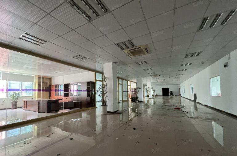 17元租横岗独院6500平一楼1500平分租现成办公室空地大