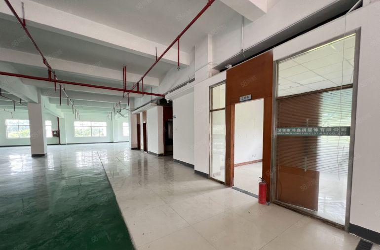 平湖华南城富民工业园楼上2200平方厂房仓库出租带装修地坪漆