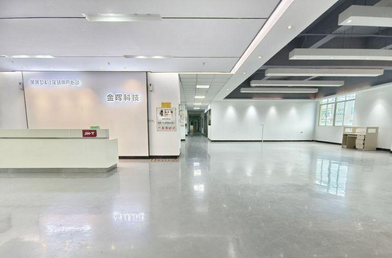 坂田厂房分租2000平方300平起分全新装修办公室车间水电齐