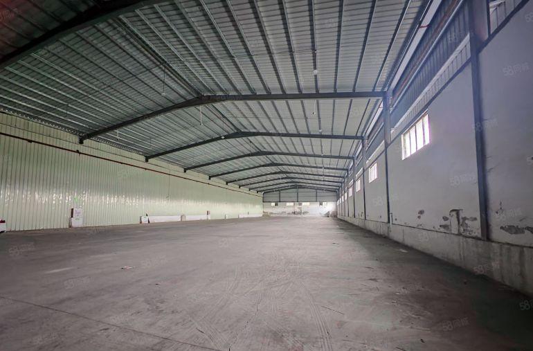 龙岗同乐地铁口厂房出租钢构滴水10米空地超大卸货平台适合物流