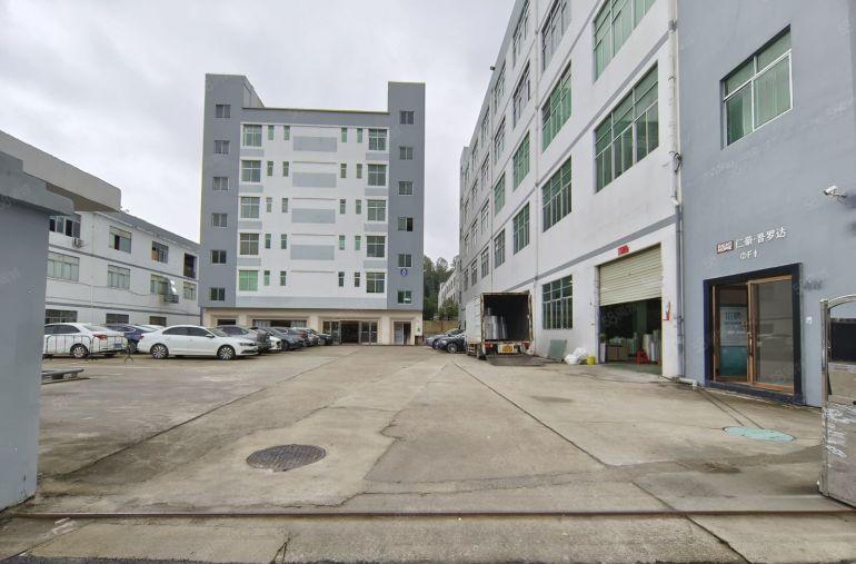 龙岗爱联地铁口村委独院分租1楼500平办公仓储厂房低价出租