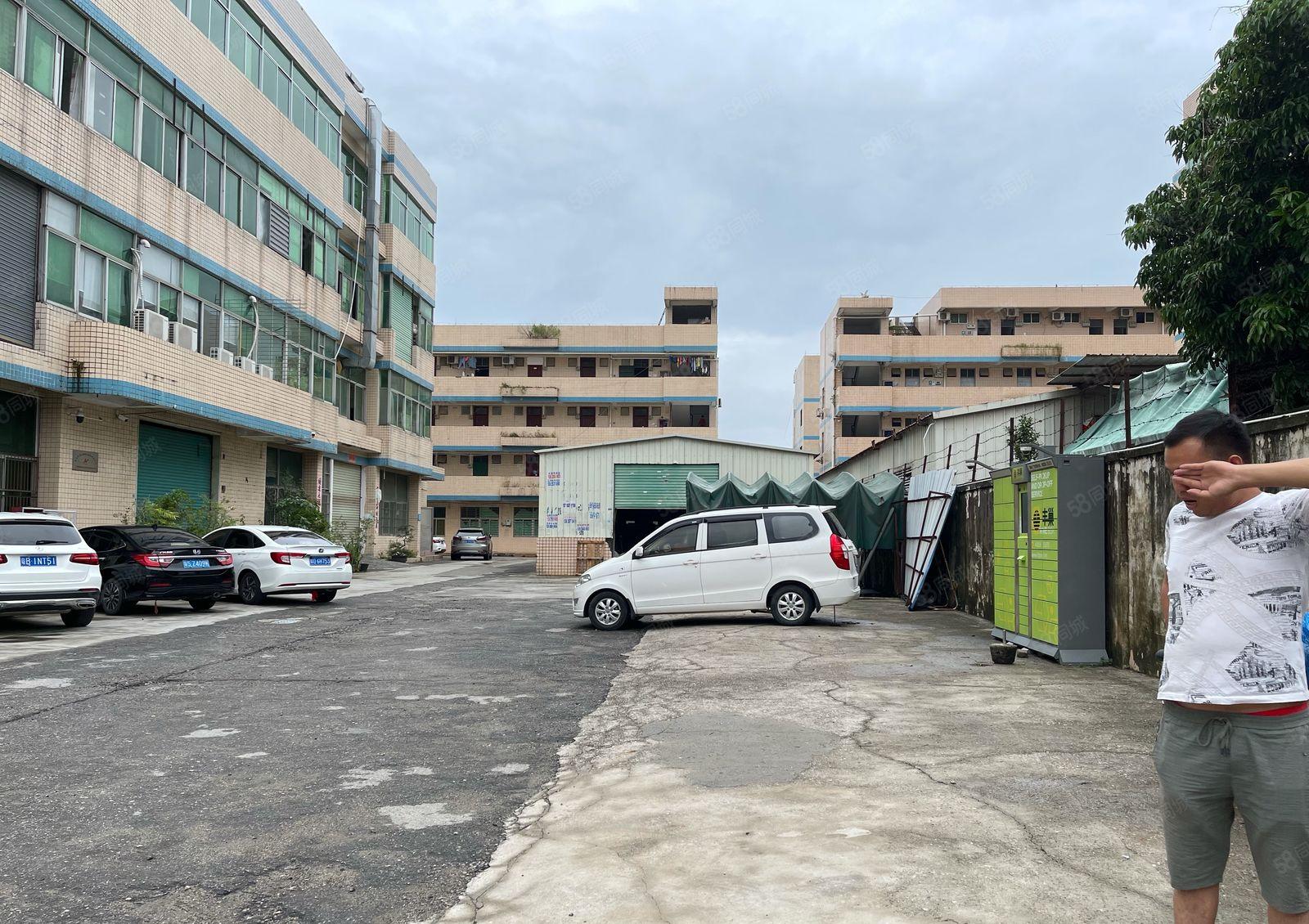 (平湖华南城附近新出独院厂房价格低至18平先到先得)