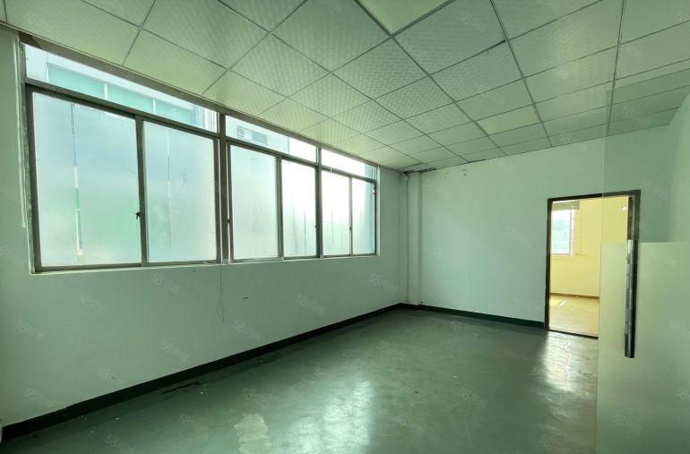 横岗花园式厂房现成办公加仓库厂房1000平超大空地可分租