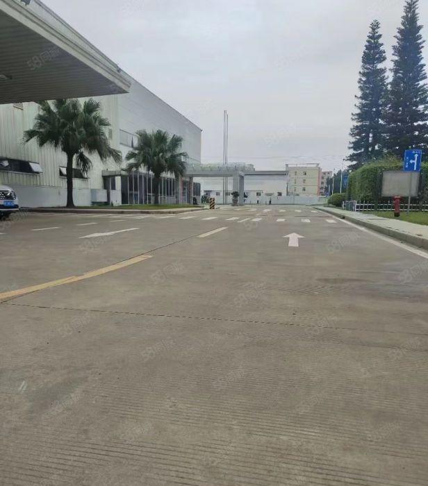 6万空地非常大，建筑面积4万平，2万平的空地