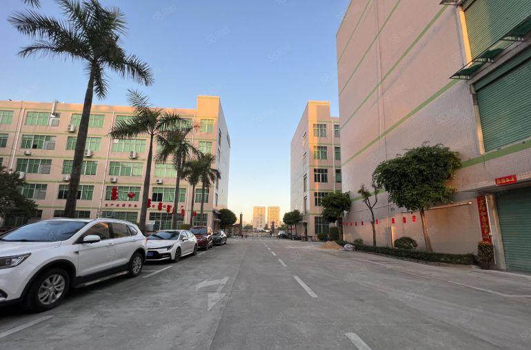 龙岗区横岗街道安良社区新出原房东独门独院厂房低价出租