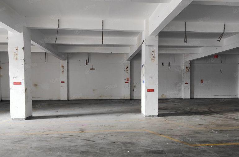 龙岗吉祥新出一楼1000平标准厂房仓库出租园区空地大可分租