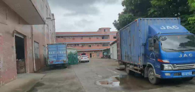 龙岗同乐地铁口原房东独院一楼1100平无公摊便宜出租