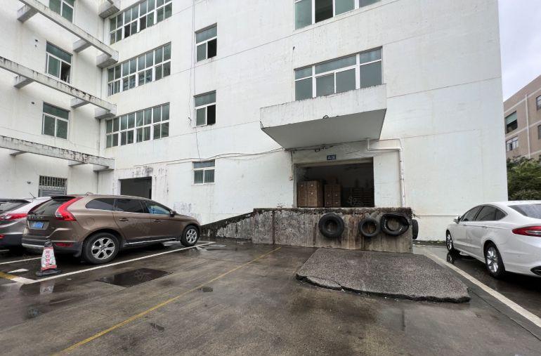 厂房出租龙岗爱南路原房东红本实际面积1200平带卸货平台免佣