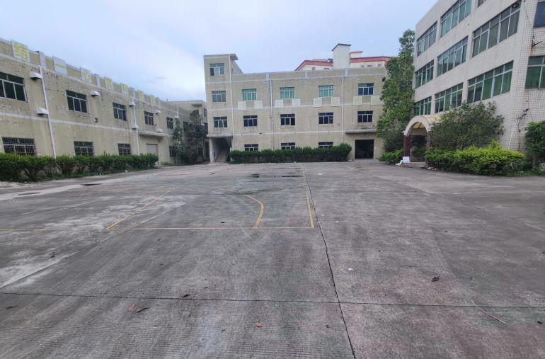 龙岗横岗厂房出租100平起工业园办公工业仓库一楼出租超大空地