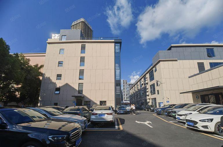 电商贸易龙城广场地铁口300平楼上精装办公室仓库厂房出租