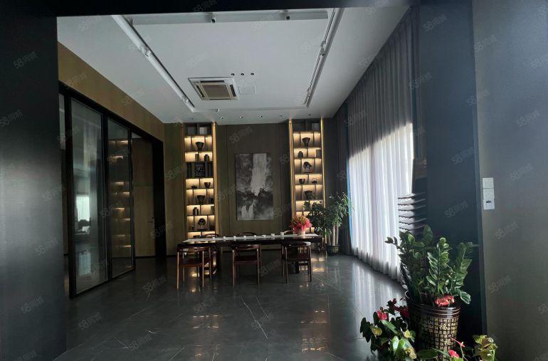 横岗永湖地铁口原房东电商仓库680平方厂房出租带精装修办公室