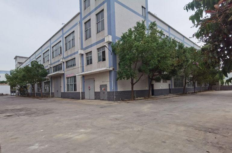 平湖辅城坳独门独院原房东厂房出租8500平方