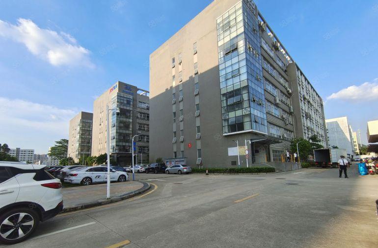 龙岗宝龙原房东大型科技园楼上1500平带装修办公仓库厂房出租