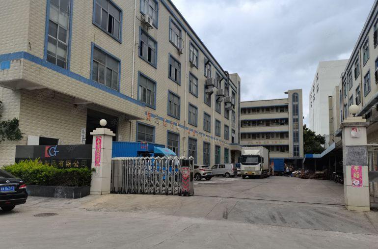 特价16块 平湖辅城坳独院4楼厂房出租1080平大小分租仓库