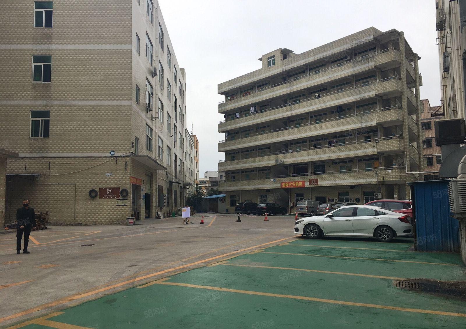 坪地1500平米精装修厂房出租，红本厂房，高速出口，可办环评