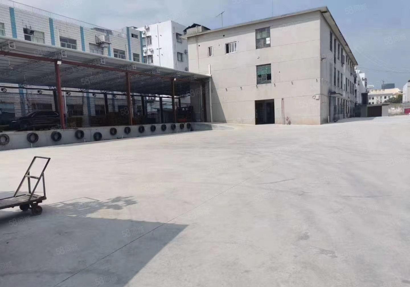 200平起分租，平湖新木工业园1500平独院一楼仓库厂房出租